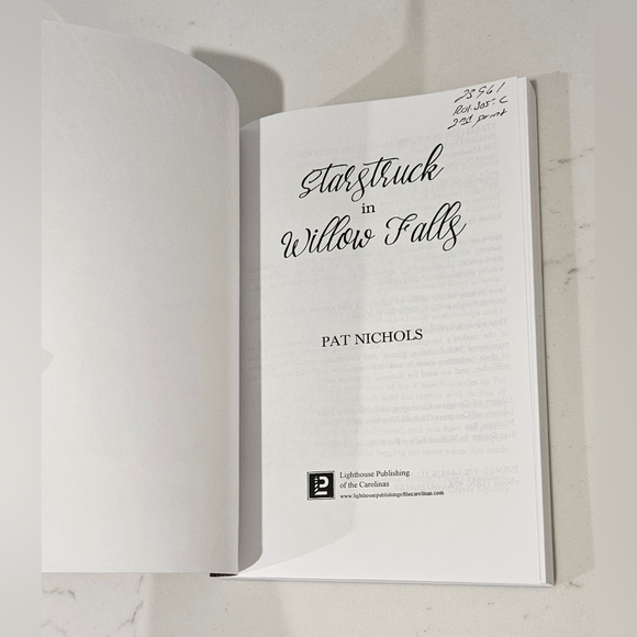 Starstruck in Willow Falls Willow Falls Series Pat Nichols Paperback Book Romanc - Picture 4 of 5